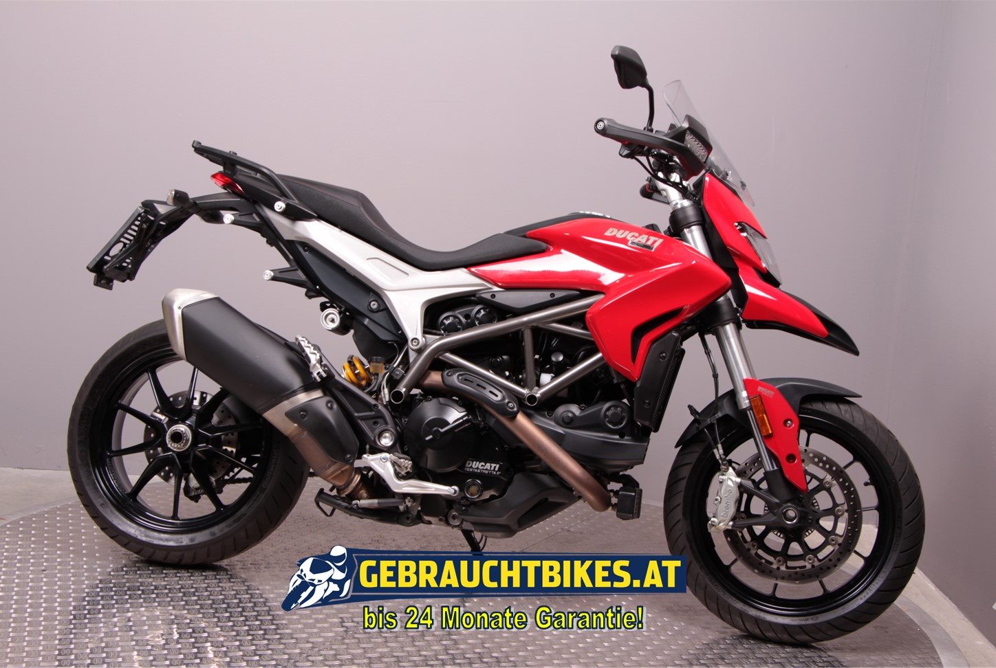 Ducati Hyperstrada 939 Motorrad, gebraucht